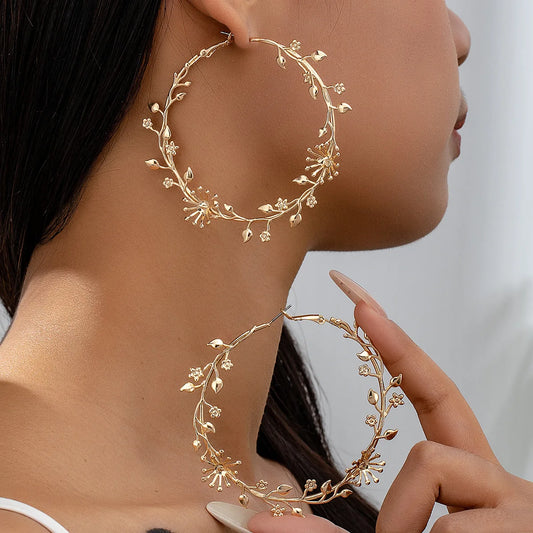 Leaf Flower Hoop Earrings - Vintage Gold Statement Circle Jewelry